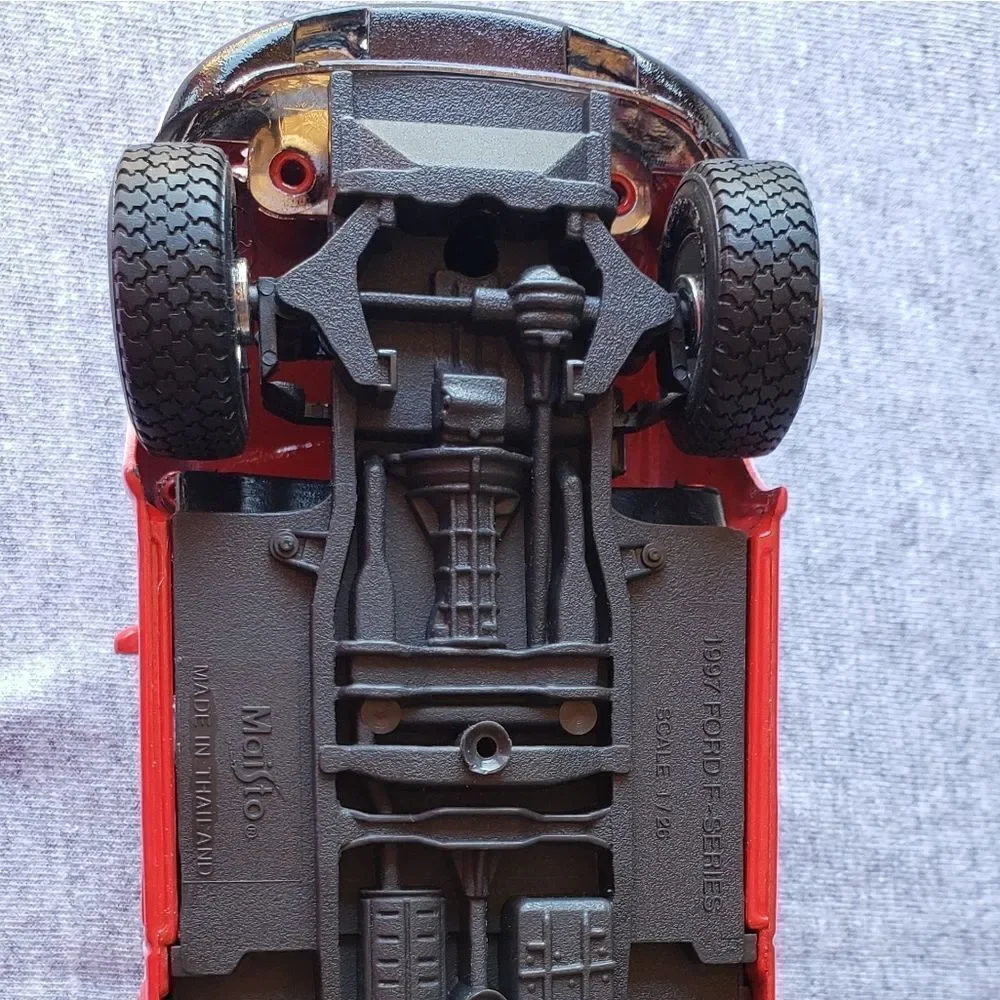 Vintage Die Cast Metal Dinty Moore 1997 Ford F-Series Truck